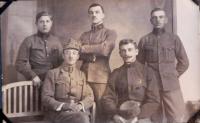 Tchán František Ruprich s kamarády v Rakousko-uherské armádě v 1. světové válce