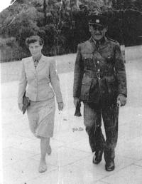 Rodiče Evy za války v Torquay, 1942