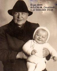 33 - Václav Vlček with grandmother