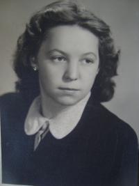 Zdena Zajoncová, September 1945