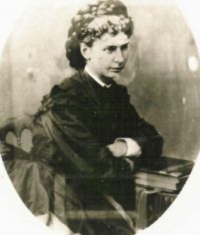 Hraběnka Louisa Štenberková, která pozvala Milosrdné sestry v roce 1872 na své panství. Publikováno se souhlasem se stránek Milosrdných sester svatého Kříže.