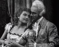 Stanislav Zindulka and Jana Nejdlová in the theater play The Servant of Two Masters