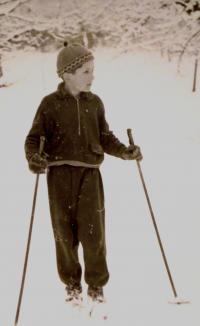 04 - lyžování na základní škole v Neveklově
