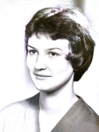 Eva Vláhová, a sister