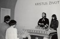 The wedding ceremony, priest Zdeněk Bárta and interpreter (9. 4. 1977)
