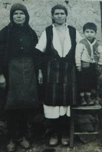 On left the mother, Evgenia Popovská, in the village of Prasino in Greece