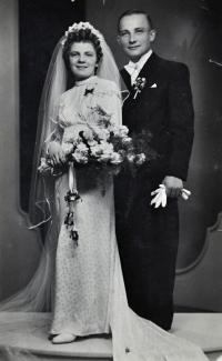1. svatba matky Lýdie s otcem Josefem Talagou / Ostrava / 1940
