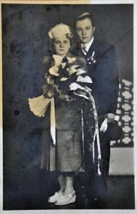 2. svatba matky Lýdie s Karlem Rozehnalem / Ostrava / 1949