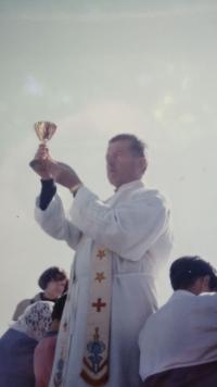 father Košút celebrating a mass in Rome