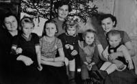 Květoslava Blahutová in the middle / sister Dana on the left / sister Lída on the right / their children in the front / 1960s