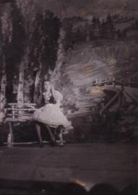 1942: Růžena ještě svobodná při operetě