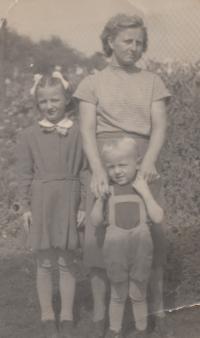 Ondřej Stavinoha with his mother and his sister Marie, late 1950s