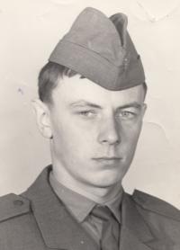 Military service, 1975