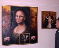 Bald Mona Lisa on exhibition