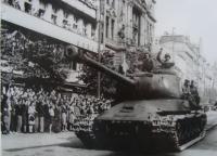 Přehlídka v Ostravě, 1945