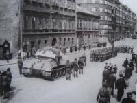 Přehlídka vojáků, 1945