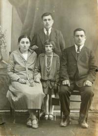 with brother and parents - Roman and Ludwiga Hradinsky