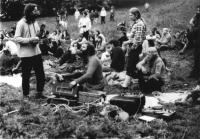Undergroundový festival v roce 1985 na Třemešku  pořádaný na pětadvacáté narozeniny Antonína Mikšíka