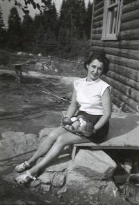 Olička v Kanadě, Quebec 1951