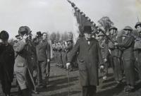 Winston Churchill  na návště u čs. brigady, Anglie (1940)