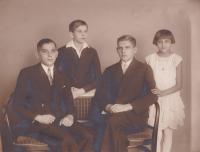 1928 - Jaromir Bilík siblings