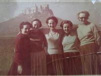 mother of Ivan Pasternák (with her sisters)
