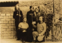 The witness (with a bow) with friends from the Platonic seminary (standing Pavel Kouba, Hanka Hlaváčková; sitting Aleš Havlíček, Petr Rezek) 
