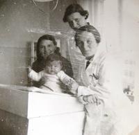 Mum Zdeňka Kohn, in her doctor's office, 1930s