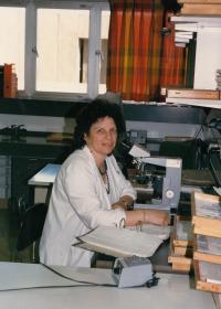 Judith Kellnerová v roce 1990 v práci