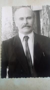 grandfather of Viktorie Vorobets