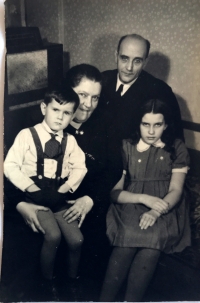 The Kotek family. Prague, 1944