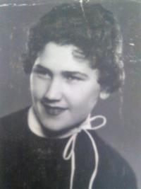Anna Mandelíková at young age