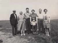 Chaloupka Miloš, parents, grandparents and Šotovi, Skoupý 1951