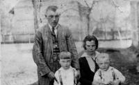Komárek family, 1936