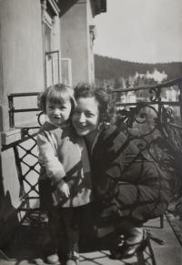 Dagmar with mother / 1933
