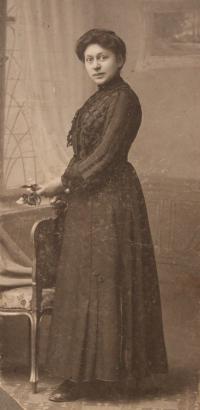 grandmother Amalia née Kostková - the beginning of the 20th century