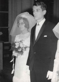 Svadba manželov Stavrovských, 1967
