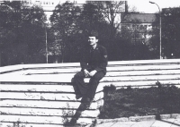During military service – in front of Janáček’s Theatre in Brno, 1974