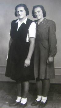 Eliška Kopřivová with her sister