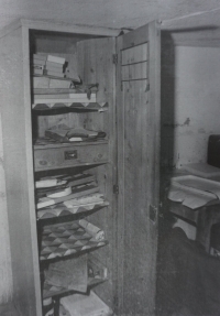 Photograph taken by the State Security during a house search at Michal Mrtvý