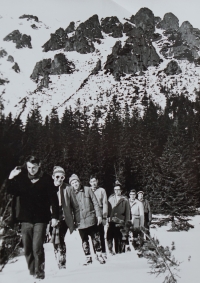 Students and graduates of the Faculty of Theology in Litoměřice on a hike in the Tatry Mountains. From the left: Vojtěch Cikrle, pamětník Josef Jančář, Father Josef Daněk, Father Bohumil Němeček, Father Petr Němec, Father Miroslav Šimáček, Father Lubomír Gorčík.
