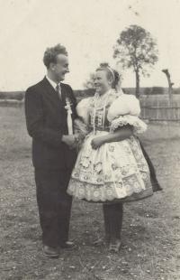 1954 - manželé Mikulčíkovi 2
