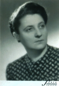 Marie Polanská´s mother before the WWII
