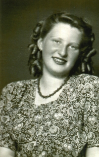 Hana Polanska in 1953