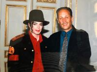 Jiří Jírů with Michael Jackson, Prague 1997