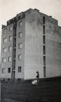 My grandfather Mencl´s building at Bělohorská, Prague about 1940