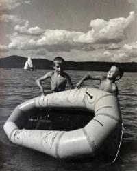 Left Karel and Jiří, Máchovo jezero Lake, about 1958, photographed by Václav Jírů