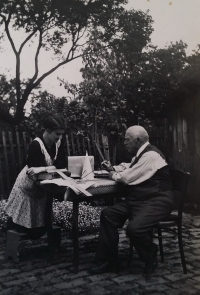 Eva Roubínková, b. Rozlivková, with her grandfather in 1929