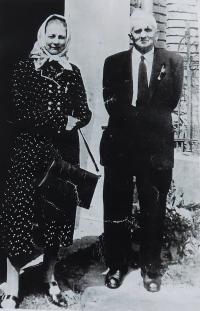 His parents Františka and Bedřich Langer