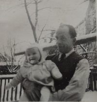 Daddy with Rudy in 1952